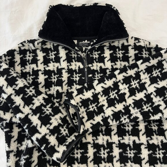 Brunette The Label Oversized 1/2 Zip Sherpa Sweater Houndstooth fleece pullover - Picture 4 of 5